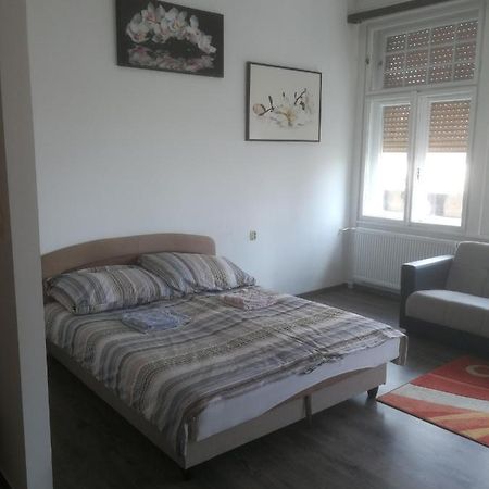 Next Door Apartment Budapest Eksteriør billede